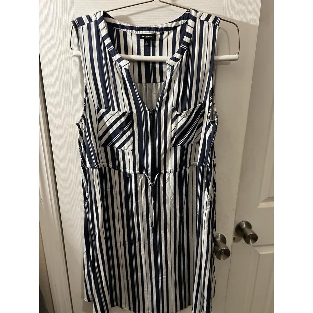 Torrid Women's‎ Size 2 Pull Over Mini Challis Zip-Front Shirt Dress Drawstring